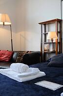 Charming Studio Apartment in Front of the Arno River