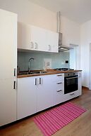 Charming Studio Apartment in Front of the Arno River