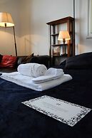 Charming Studio Apartment in Front of the Arno River