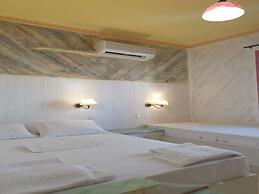 Room in Guest Room - Spacious Room in Creta for 3 People, With Ac, Swi