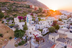 Room in Guest Room - Spacious Room in Creta for 3 People, With Ac, Swi