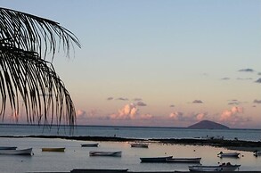 Bungalow for 6 People by the sea With Swimming Pool - by Feelluxuryhol