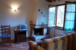 Three-room Apartment on the Outskirts of Chianti