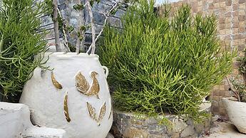 Private Villa Full View for up to 10 Vacationers