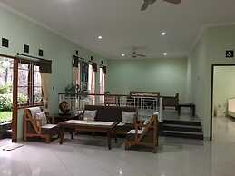 Sunny Guest House Lembang