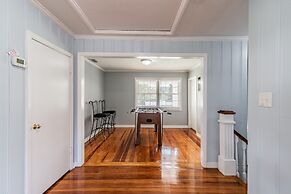 A Large Tropical 7 Bedroom Estate by RedAwning