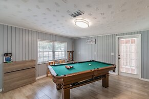 A Large Tropical 7 Bedroom Estate by RedAwning