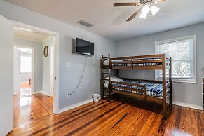 A Large Tropical 7 Bedroom Estate by RedAwning