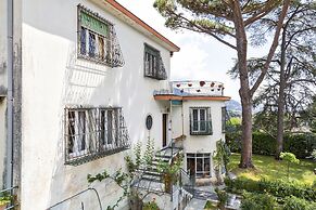 Villetta delle Rose con giardino a Rapallo