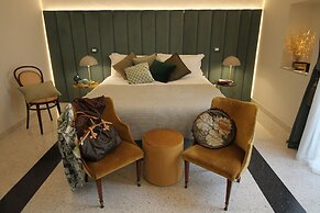 1940 Luxury Accommodations by Wonderful Italy