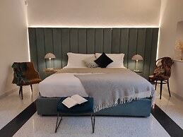 1940 Luxury Accommodations by Wonderful Italy