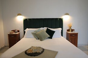 1940 Luxury Accommodations by Wonderful Italy