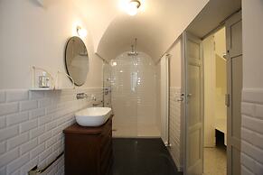 1940 Luxury Accommodations by Wonderful Italy