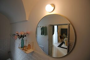 1940 Luxury Accommodations by Wonderful Italy