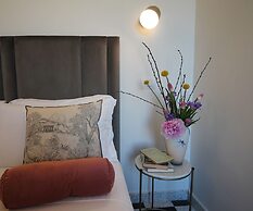 1940 Luxury Accommodations by Wonderful Italy