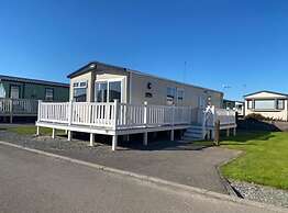 Bay View 37 Oceans Edge by PRL Lodge Hire