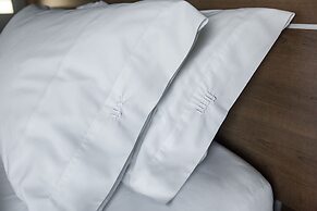 Holiday Inn Express & Suites Welland by IHG