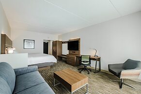 Holiday Inn Express & Suites Welland by IHG