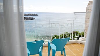 Umi No Terrace Yomitan Toya