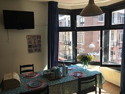 Room in Amsterdam Center No Parties Allowed