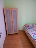 Room in Amsterdam Center No Parties Allowed