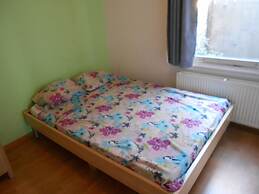 Room in Amsterdam Center No Parties Allowed