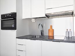 Modern Downtown Studio - 