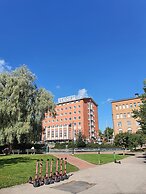 Modern Downtown Studio - 