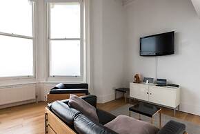 Immaculate 1-bed Apartment on Hove Seafront