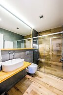 Aigli Seafront Loft - Luxury Design Retreat