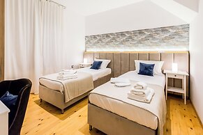 Aigli Seafront Loft - Luxury Design Retreat