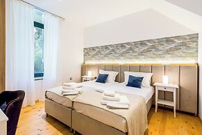 Aigli Seafront Loft - Luxury Design Retreat