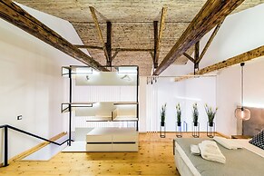 Aigli Seafront Loft - Luxury Design Retreat