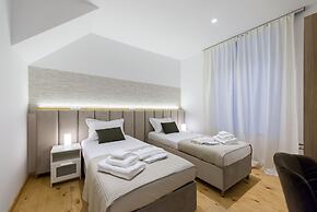 Aigli Seafront Loft-Bespoke Design Gem