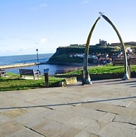 Rockcliffe Boutique 2-bed Apartment in Whitby