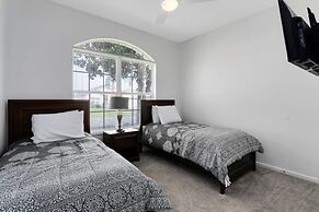 Immaculate 4 Bedrooms 3 Bathroom In Windsor Palms Villa by RedAwning