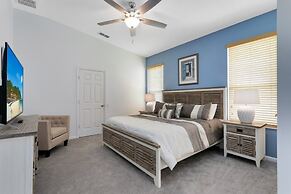 Immaculate 4 Bedrooms 3 Bathroom In Windsor Palms Villa by RedAwning