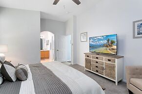 Immaculate 4 Bedrooms 3 Bathroom In Windsor Palms Villa by RedAwning