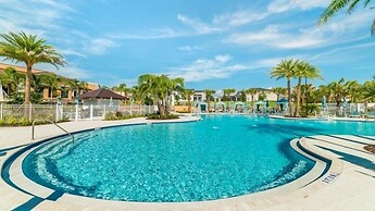 Luxury Town With Splash Pool In Solara Resort 4 Bedroom Townhouse by R