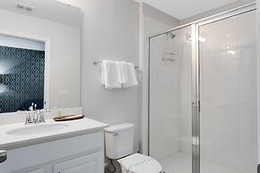 Luxury Town With Splash Pool In Solara Resort 4 Bedroom Townhouse by R