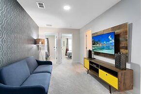 Luxury Town With Splash Pool In Solara Resort 4 Bedroom Townhouse by R