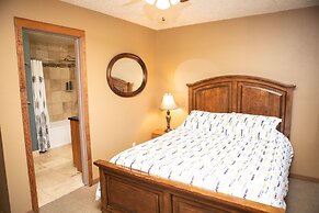 1221 Keystone Gulch 3 Bedroom Condo by RedAwning