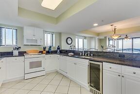 Ocean Bay Club 1701 Pent House Escape!