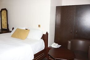 Class Suites Budget Ogba