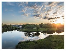 Gulf Hills Hotel & Resort