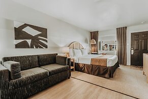 Gulf Hills Hotel & Resort