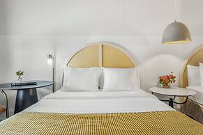 Gulf Hills Hotel & Resort