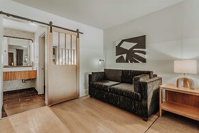 Gulf Hills Hotel & Resort