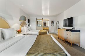 Gulf Hills Hotel & Resort