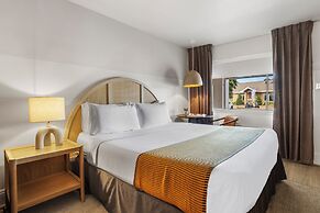 Gulf Hills Hotel & Resort